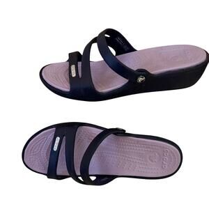 Crocs Patricia Women’s 7 Wedge Slide Slip On Strappy Sandals Navy Lavender New
